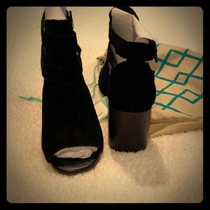 Riley Cutout Suede Heeled Bootie